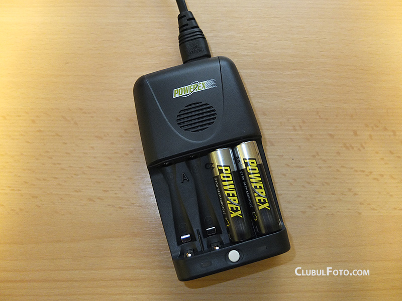 Maha Powerex MH C204W