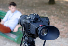 Vizorul optic Sevenoak SK-VF2 la lucru, pe Canon 5D Mark II